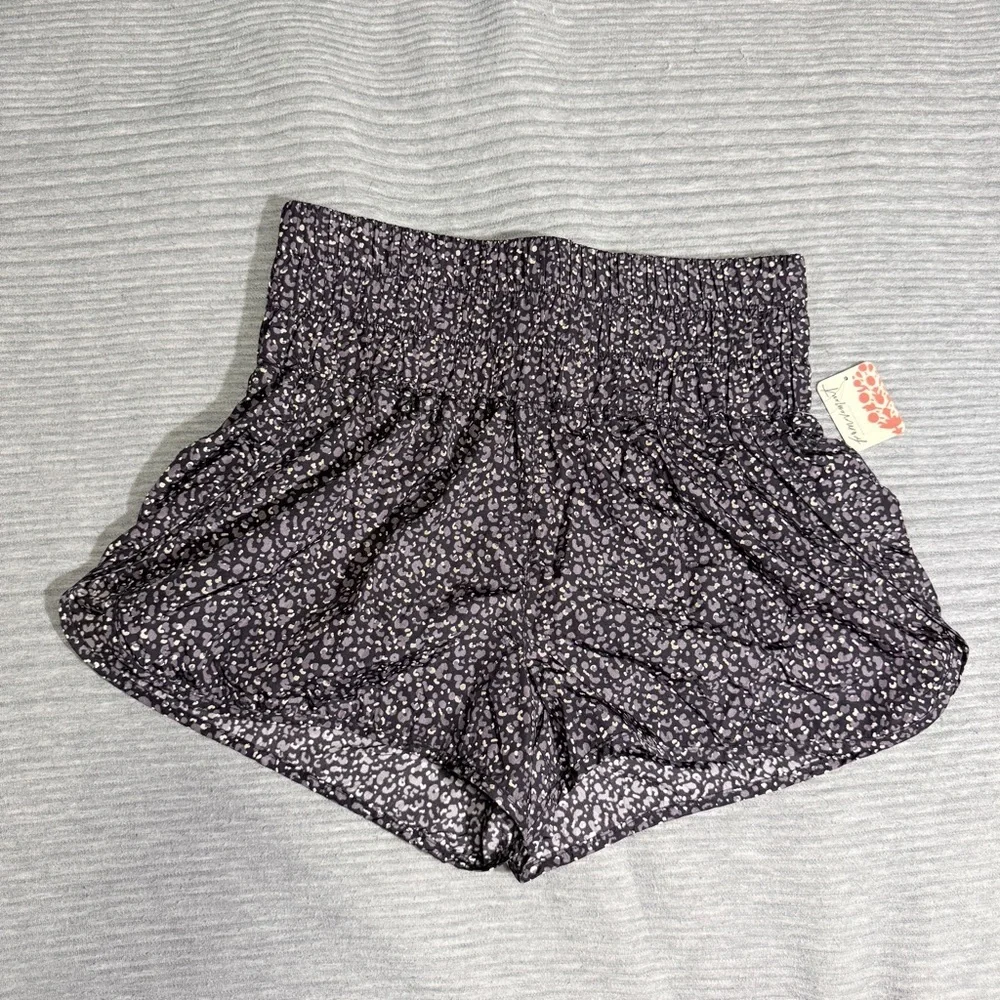 Free People Movement Leopard Print The Way Home Shorts NWT Size Large - Picture 4 of 9